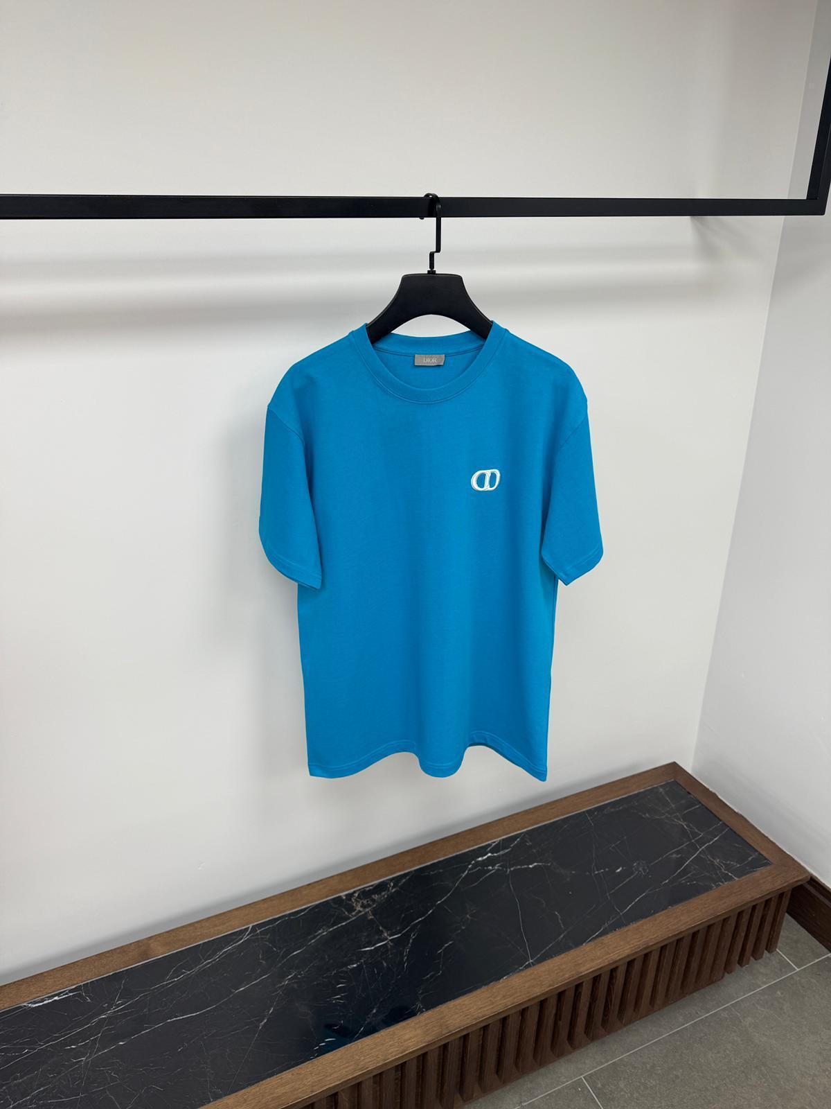 Dior T-shirt