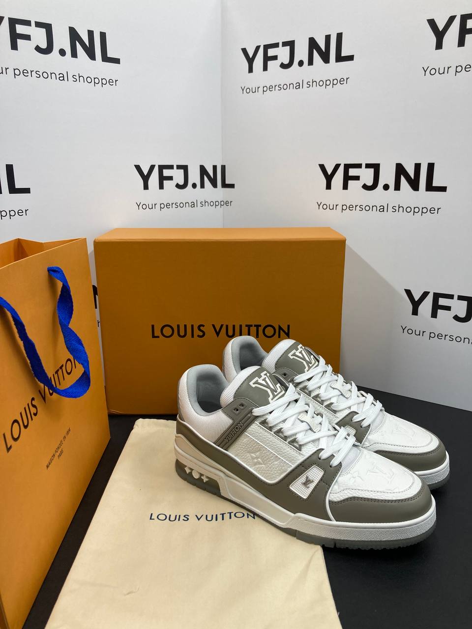 Louis Vuitton Trainer Grijs