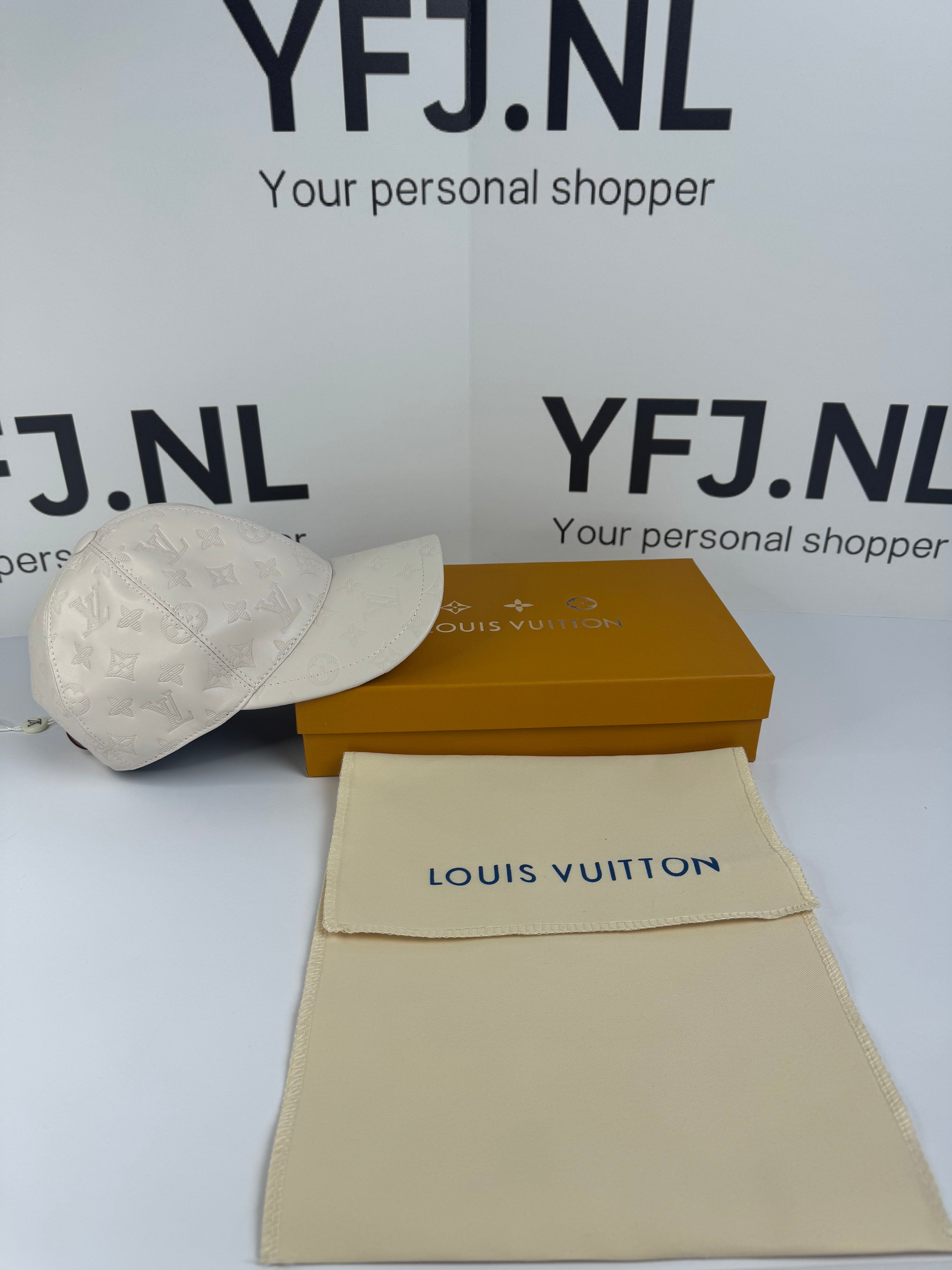 Louis Vuitton Pet