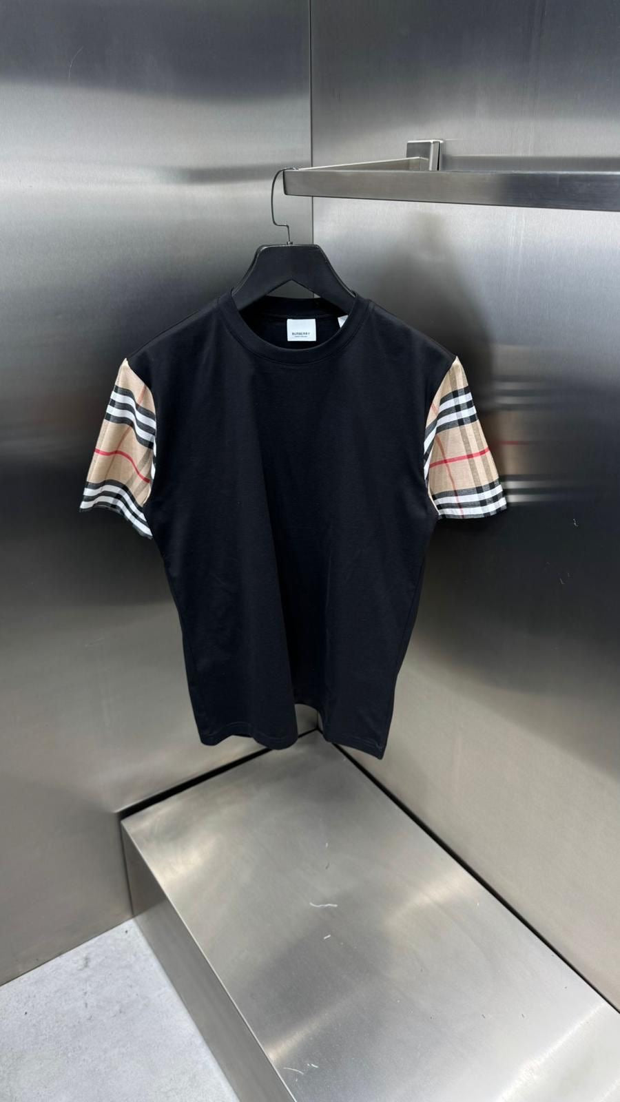 Burberry T-shirt Zwart