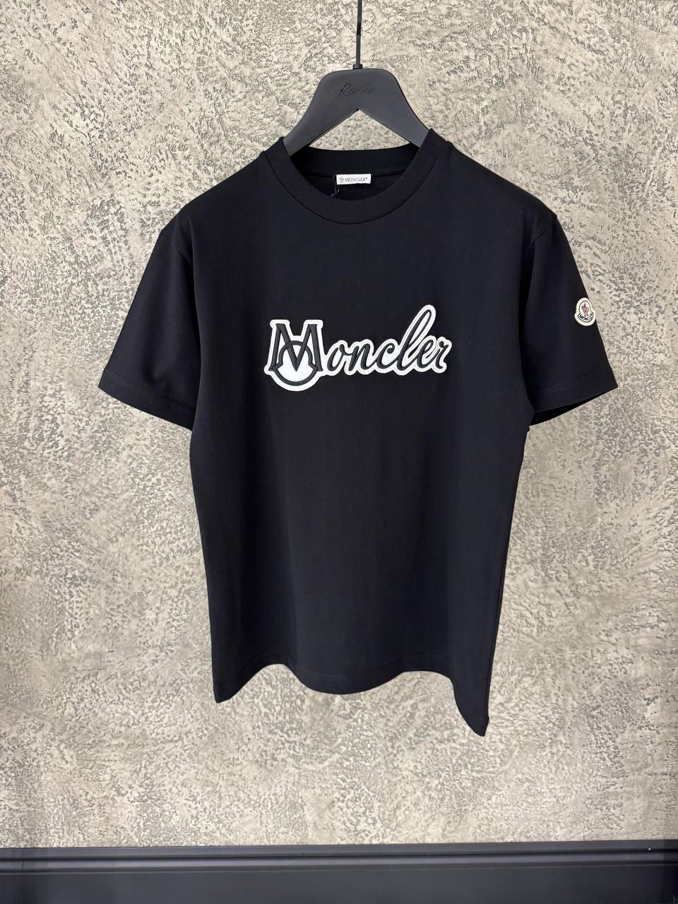 Moncler T-shirt