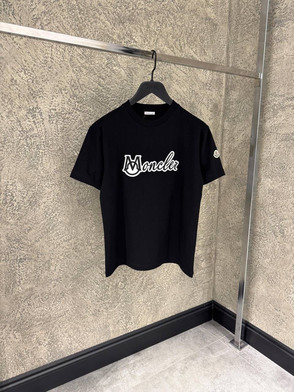 Moncler T-shirt