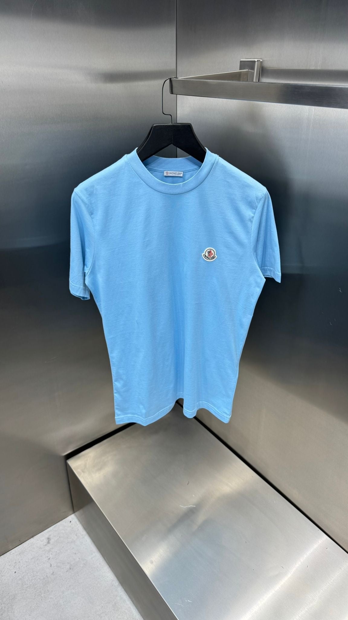 Moncler T-shirt Blauw